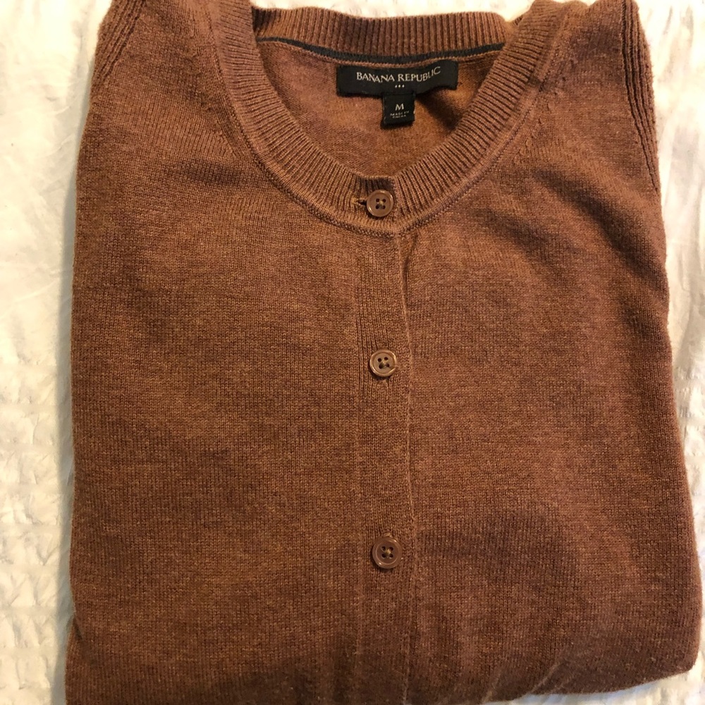 Brown size medium cardigan from Banana Republic